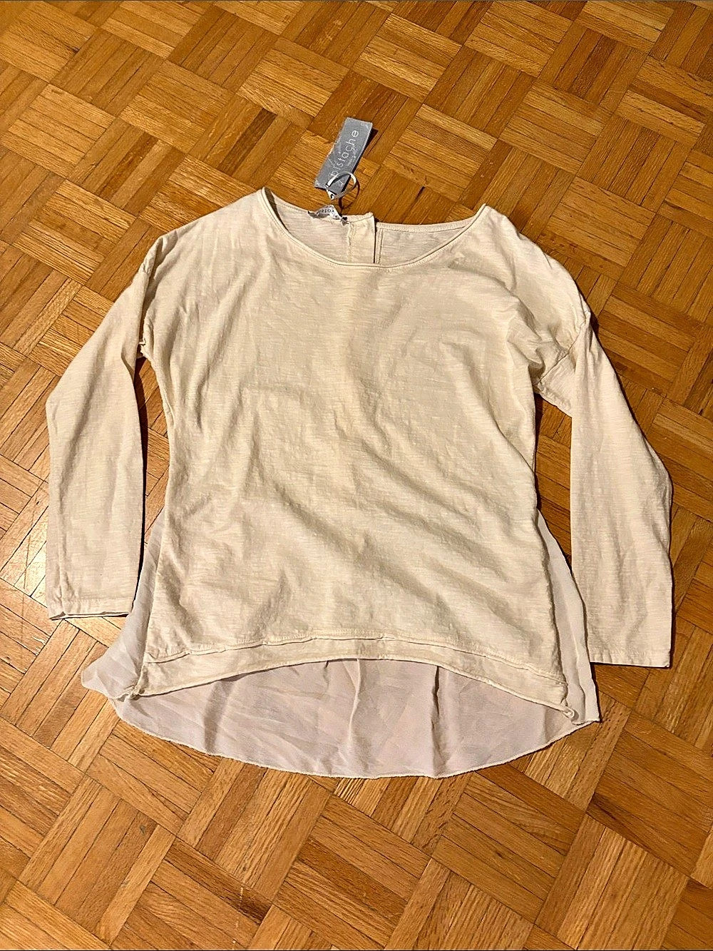 Pistache Long Sleeve top in Cream Size Medium NWT